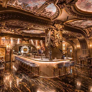 5* Hotel Arte By Thomas Chan